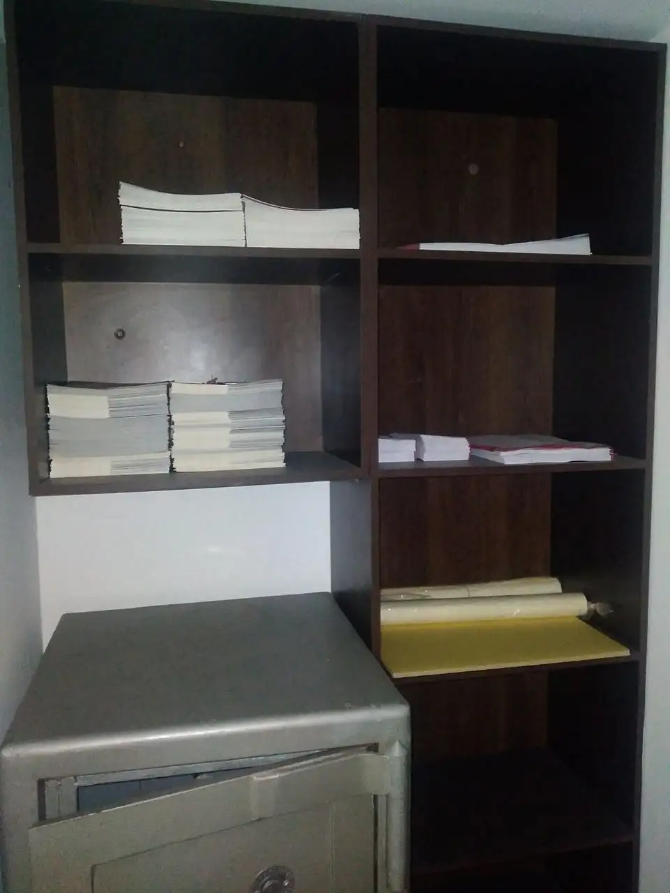 1850 SFT - 4-Bedroom Residential Apartment Rent for Office in Dhaka in Banani  - Image 4