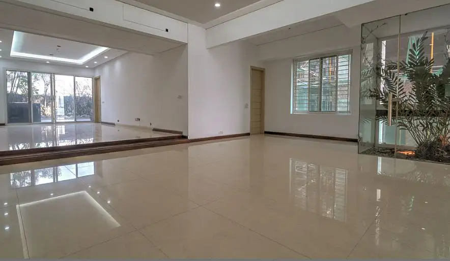 5-Bedroom Luxury Apartment for Rent in Gulshan 2, Dhaka Thumbnail Image