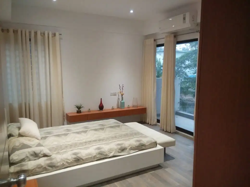 3-Bedroom Ready Apartment Sale in Bashundhara R-A  Image 3