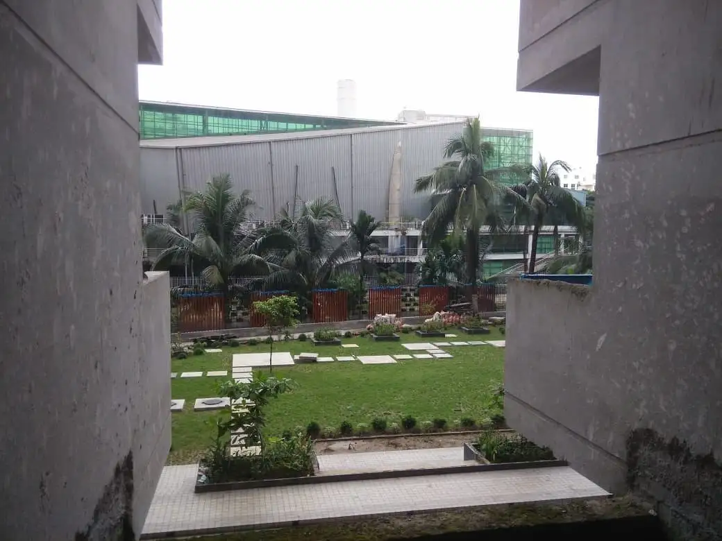 3-Bedroom Ready Apartment Sale in Bashundhara R-A  Image 8