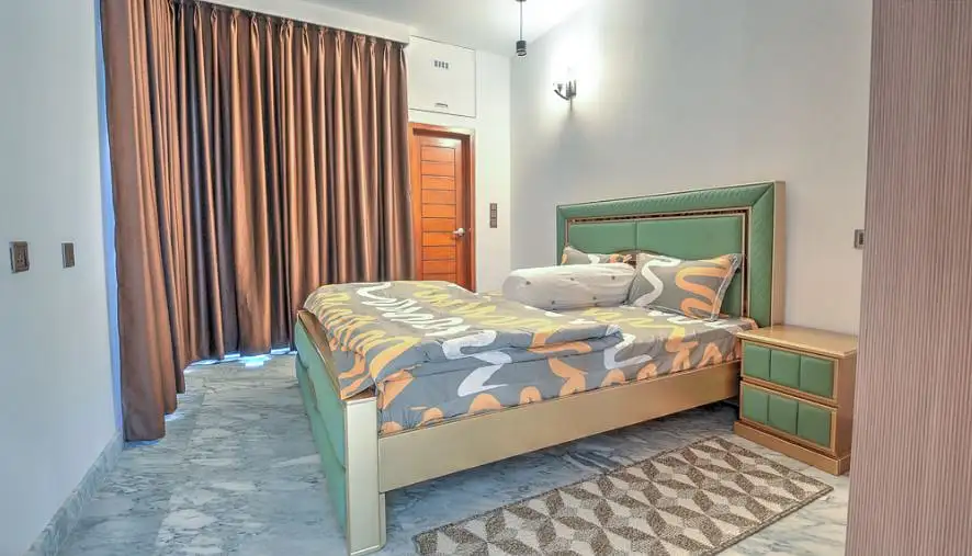 3-Bedroom Luxury Apartment for Rent in Gulshan 1, Dhaka Image 11