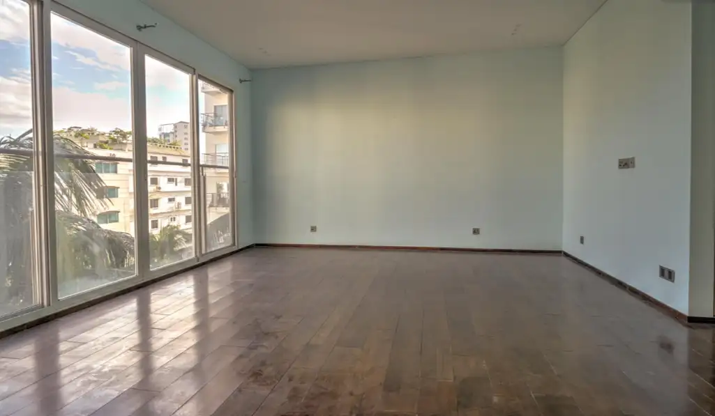 3-Bedroom Luxury Apartment for Rent in Gulshan 2, Dhaka Image 11