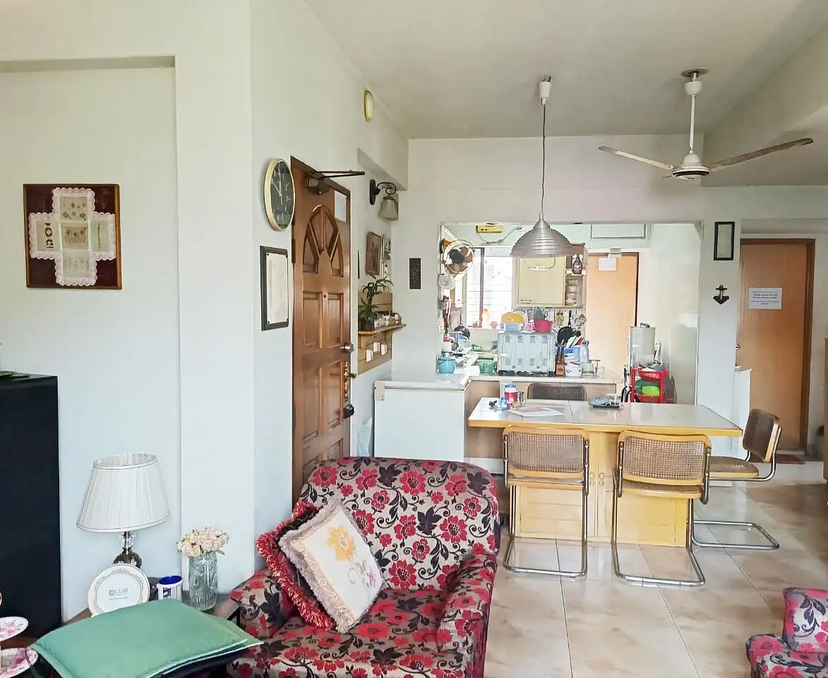 Well-Positioned 1075 SFT 3-Bedroom Apartment Sale in Dhaka, Dhanmondi Image 5