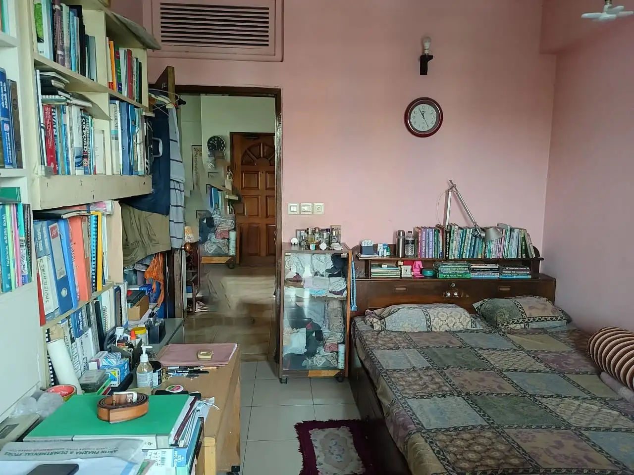 Well-Positioned 1075 SFT 3-Bedroom Apartment Sale in Dhaka, Dhanmondi Image 7