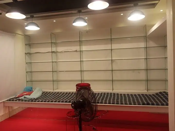 2000 SFT - Commercial Space Rent for Showroom or Office in Dhaka in Uttara East - Image 3
