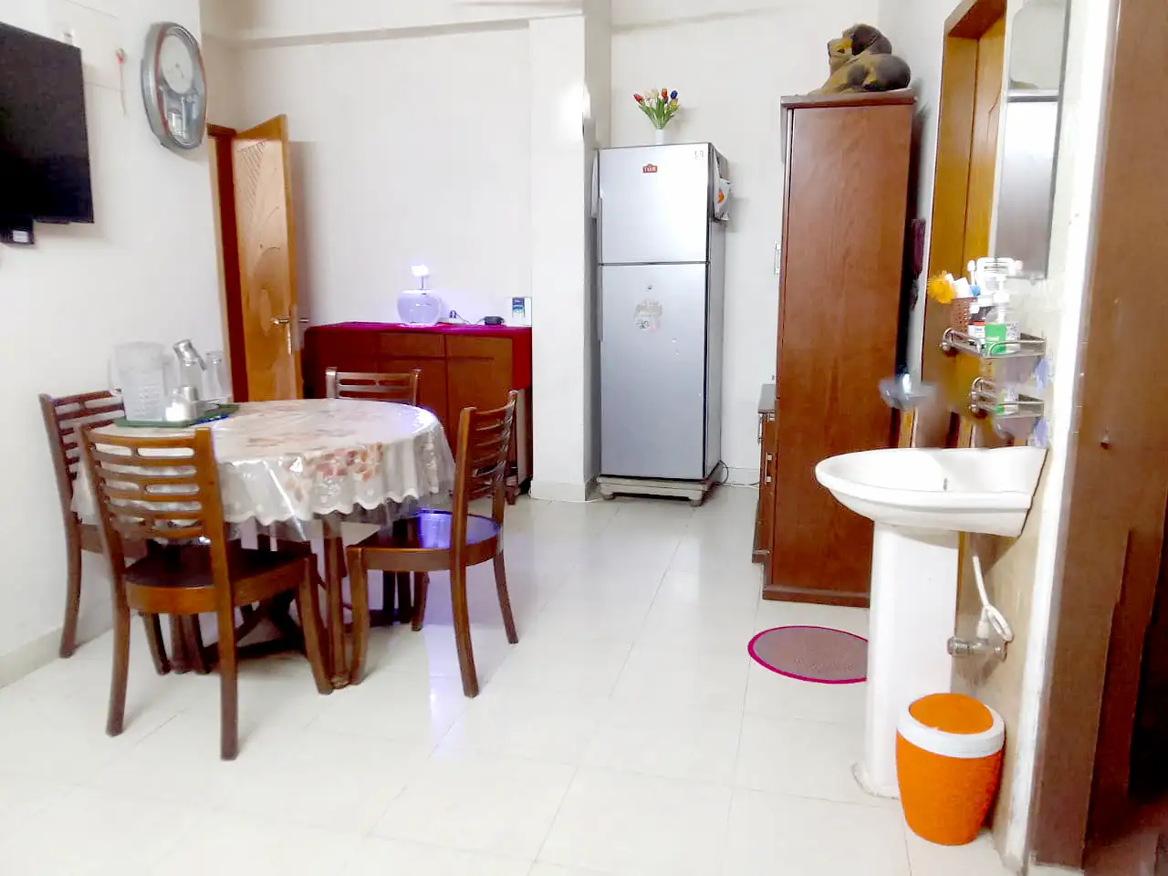 Compact 1100 SFT 3-Bedroom Apartment Sale in Dhaka, Dhanmondi (Kathalbagan) Image 1