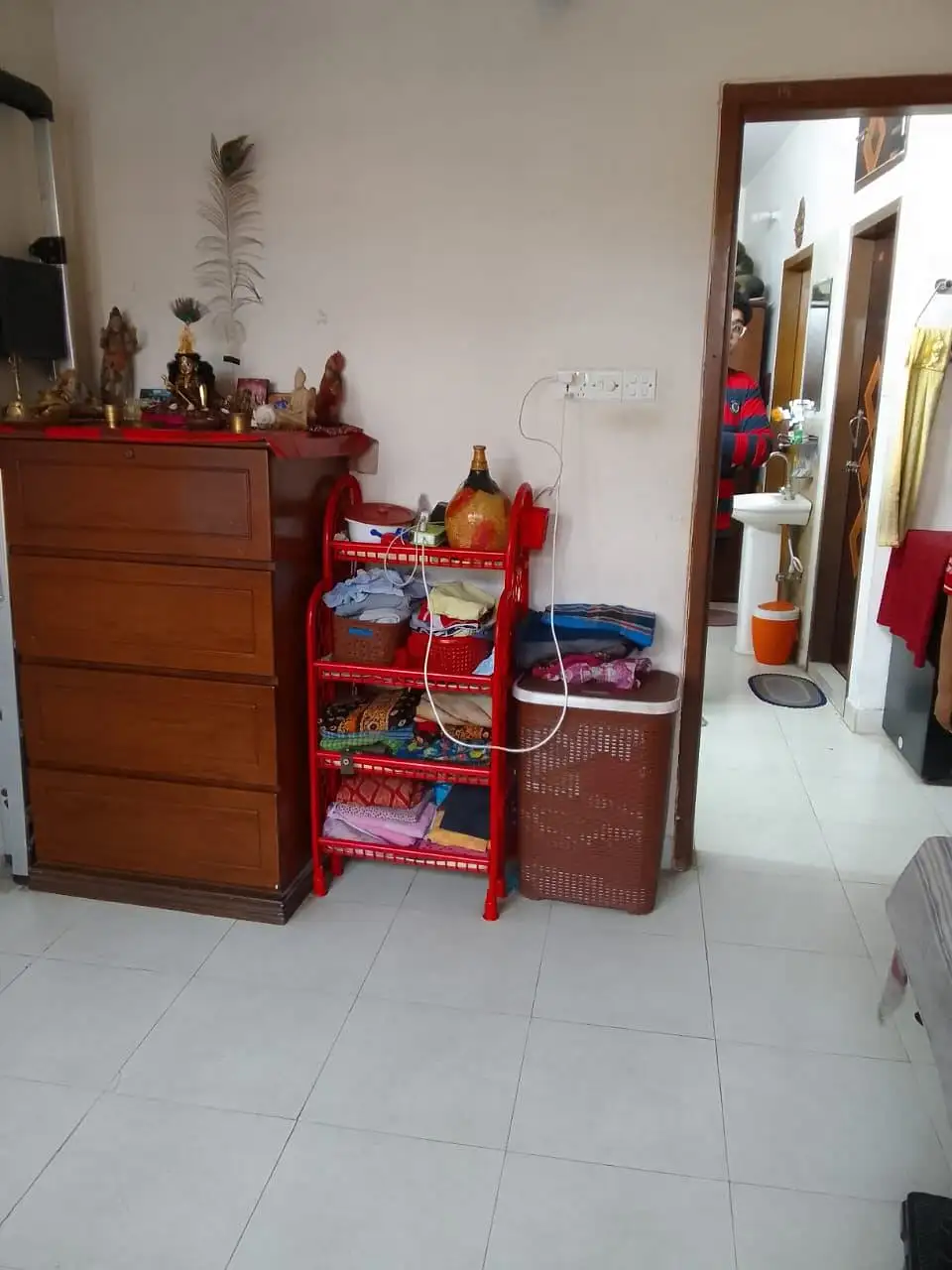 Compact 1100 SFT 3-Bedroom Apartment Sale in Dhaka, Dhanmondi (Kathalbagan) Image 3