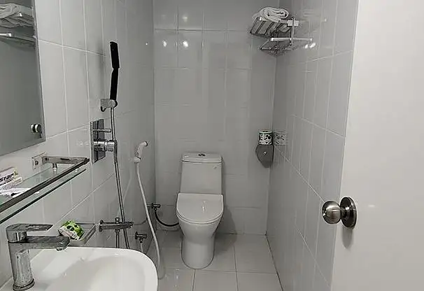 400 SFT - 1-Bedroom Fully Furnished Studio Serviced Apartment Rent in Dhaka in Bashundhara RA Image 3