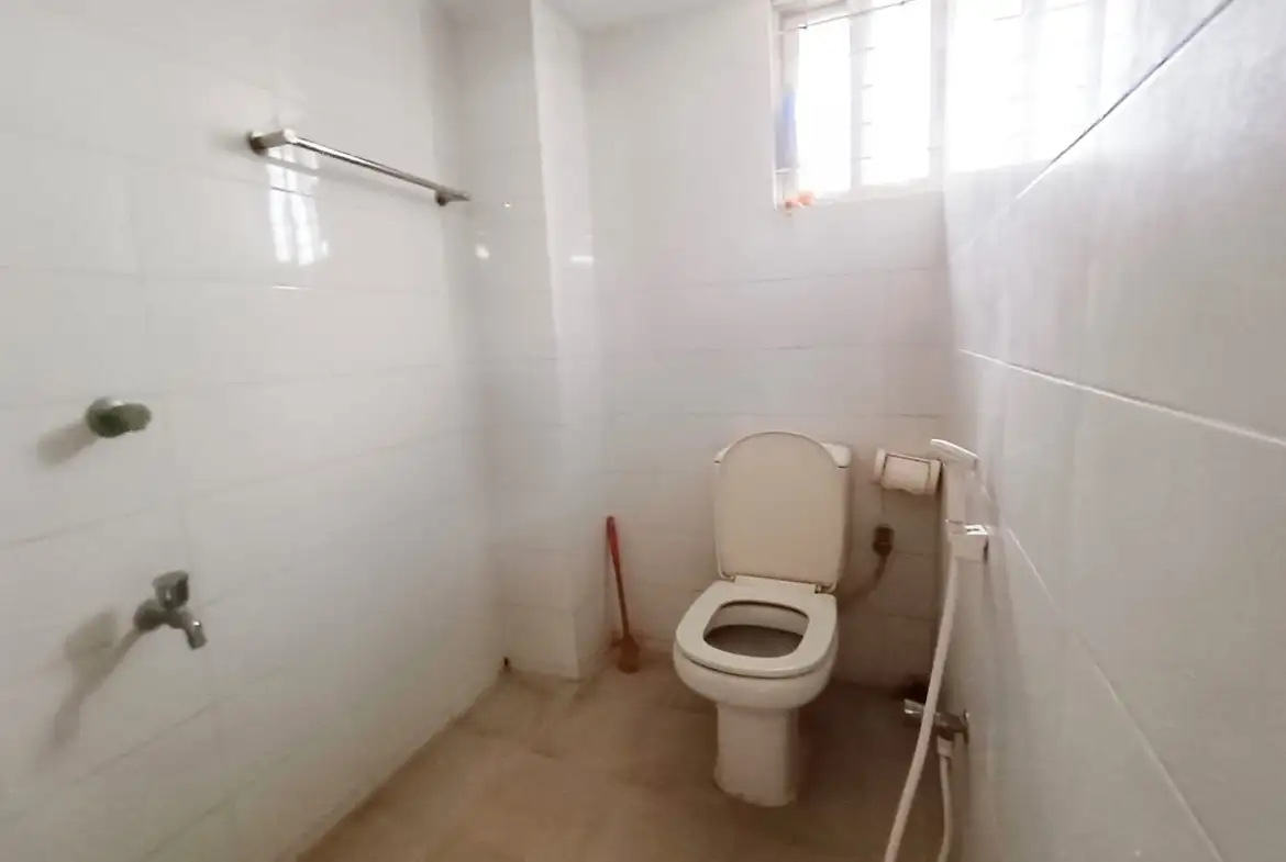 1807 SFT Ready Flat for Sale in Uttara Image 1