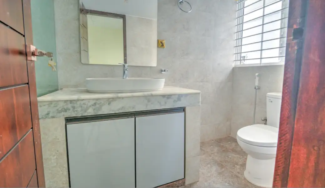 4-Bedroom Luxury Apartment for Rent in Banani DOHS Dhaka Image 2