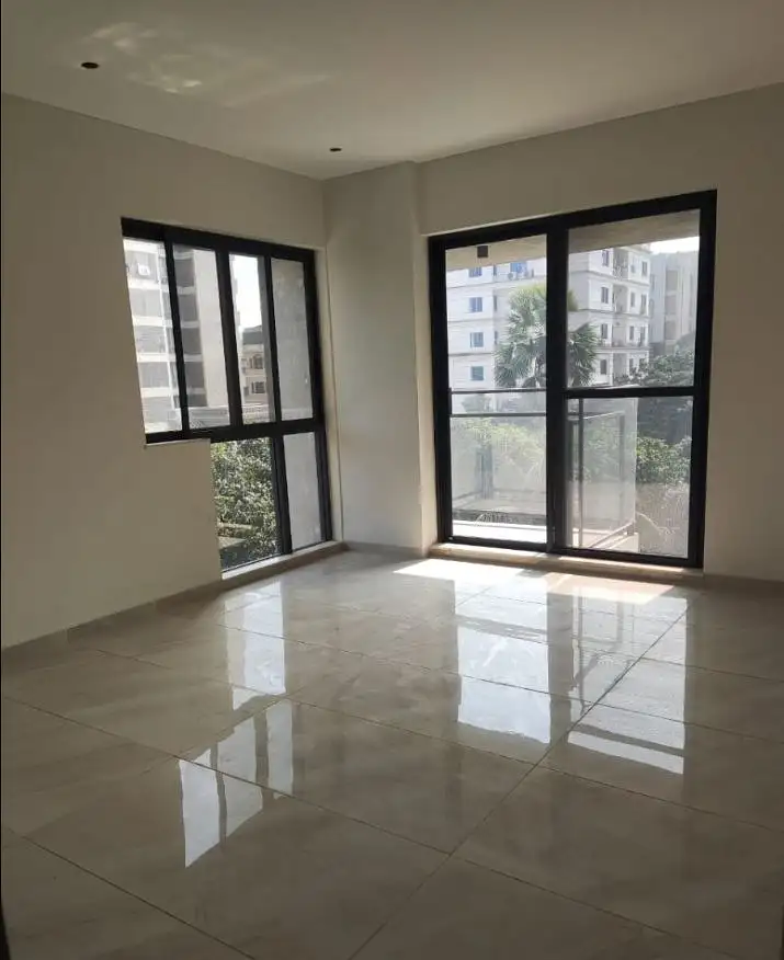 Luxurious Brand new Apartment For Rent Image 1