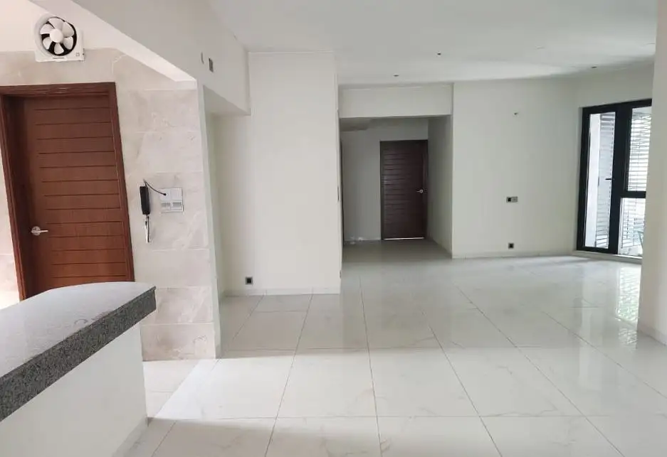 Luxurious Brand new Apartment For Rent Image 20