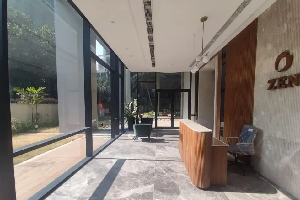 Luxurious Brand new Apartment For Rent Image 4