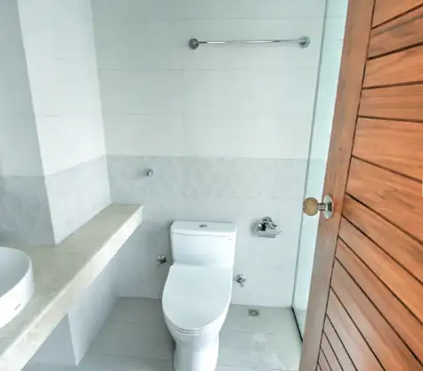 4-Bedroom Luxury Apartment for Rent in North Gulshan, Dhaka Image 13