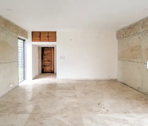 4-Bedroom Luxury Apartment for Rent in North Gulshan, Dhaka Image 3