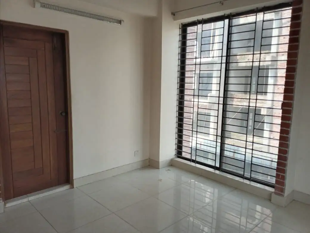 4-Bedroom 1940 SFT Apartment Sale in Dhaka, Bashundhara R-A Thumbnail Image