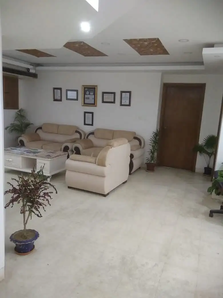 Spacious 2477 SFT Luxury Apartment Sale in Dhaka Image 4