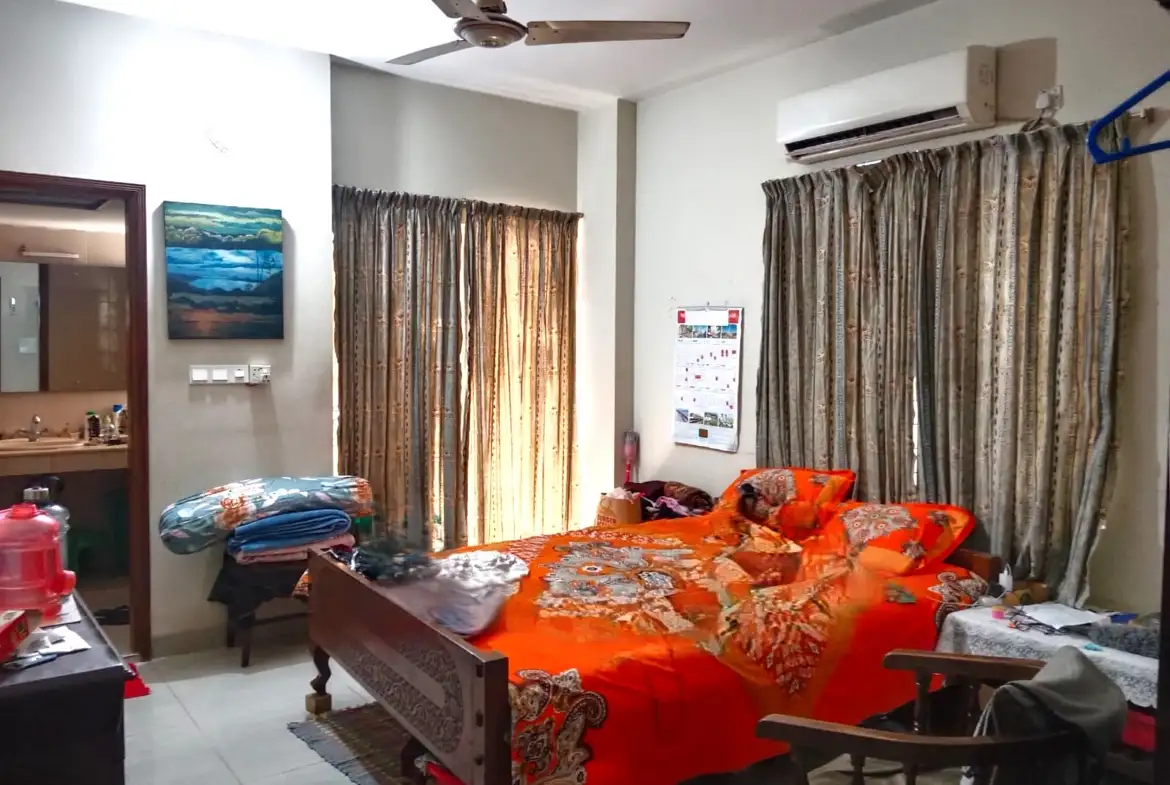 1275 SFT Flat for Sale in Shadhinota Sarani, North Badda Thumbnail Image