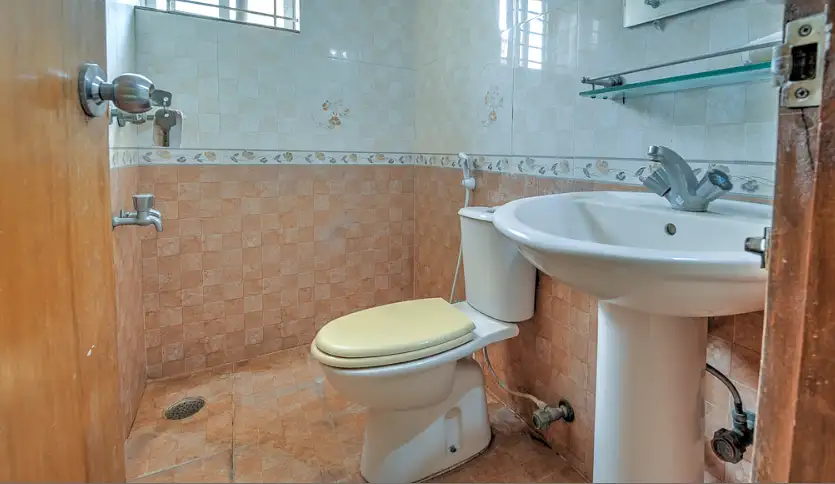 4-Bedroom Luxury Apartment for Rent in Bashundhara, Dhaka Image 15