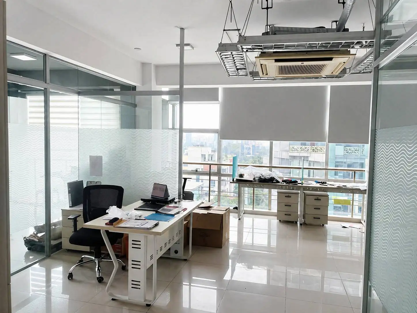 1000 SFT Commercial Office Space for Rent in Dhaka in Banani Road 11 - Image 1