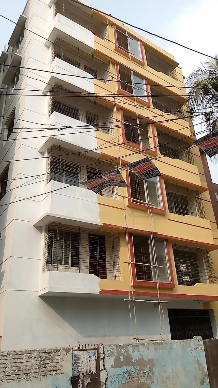 Standard 1300 SFT 3-Bedroom Apartment Sale in Mirpur, Dhaka Image 1