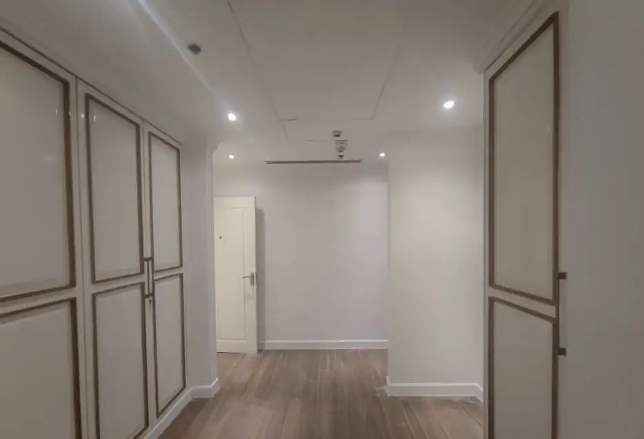 Luxurious Apartment for Rent at Gulshan-2 Image 4