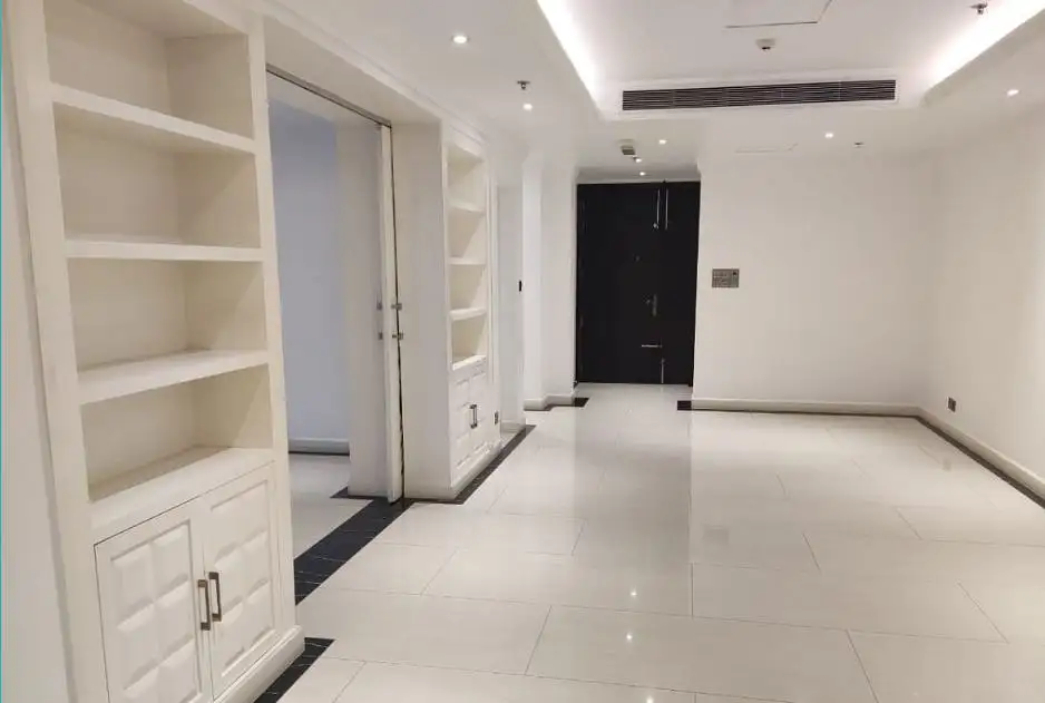 Luxurious Apartment for Rent at Gulshan-2 Image 6