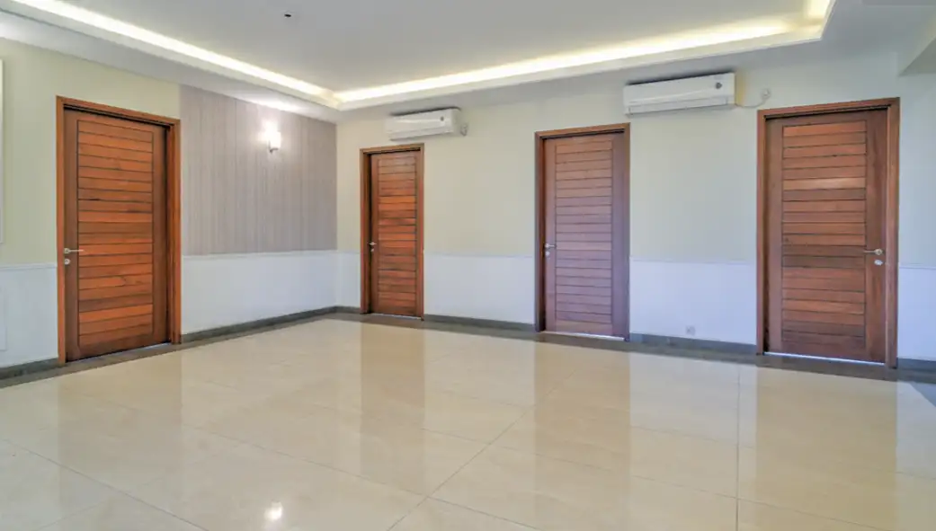 4-Bedroom Luxury Apartment for Rent in Gulshan 2, Dhaka Thumbnail Image