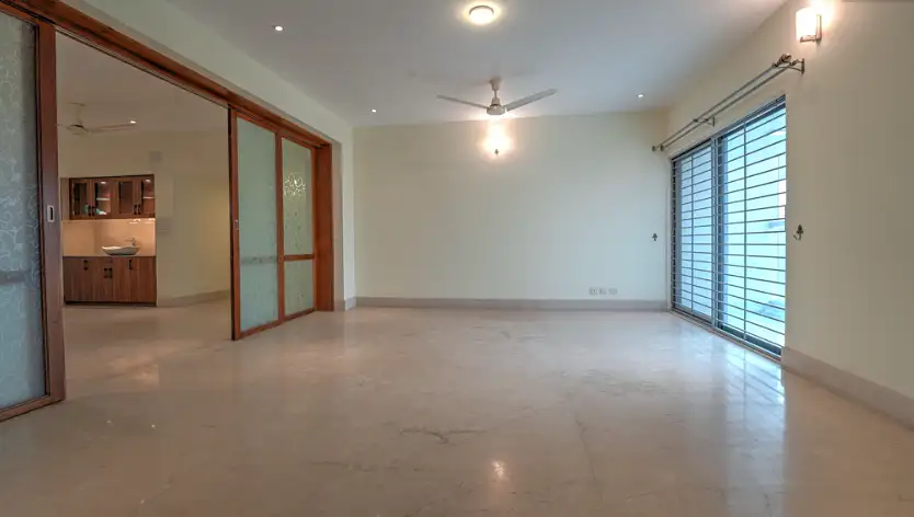 5-Bedroom Luxury Apartment for Rent in North Gulshan, Dhaka Image 11