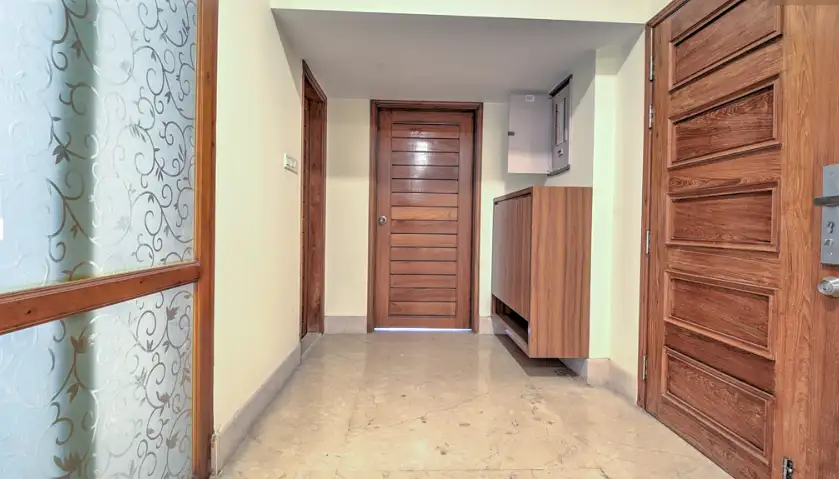 5-Bedroom Luxury Apartment for Rent in North Gulshan, Dhaka Image 16