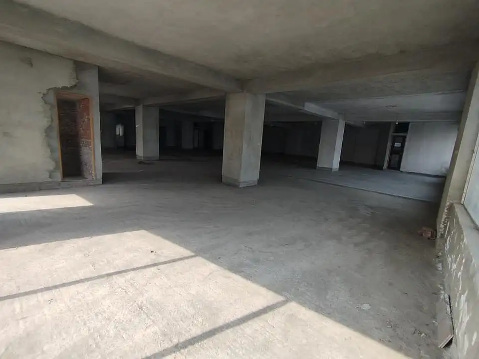 6,000 SFT Premium Office Space in Dhaka, Gulshan 2 Circle with No Service Charge - Image 1