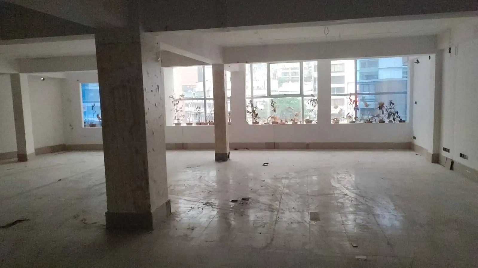Premium 4000 Sqft Commercial Space for Corporate HQ or High-End Restaurant at Gulshan-2 Circle | 3rd Floor - Image 1