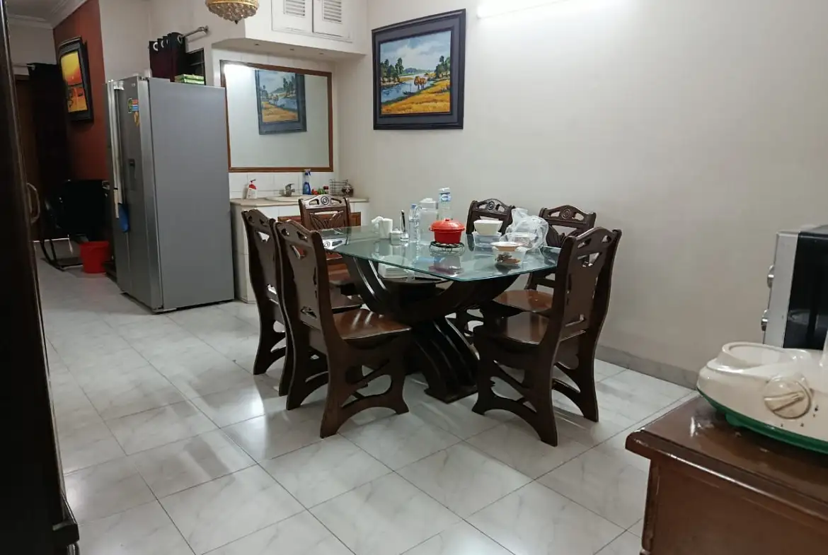 1478 Sqft 3-Bedroom Used Flat for Sale in Sector-3, Uttara Image 2