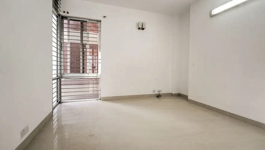 3-Bedroom Luxury Apartment for Rent in Gulshan 2, Dhaka Image 7