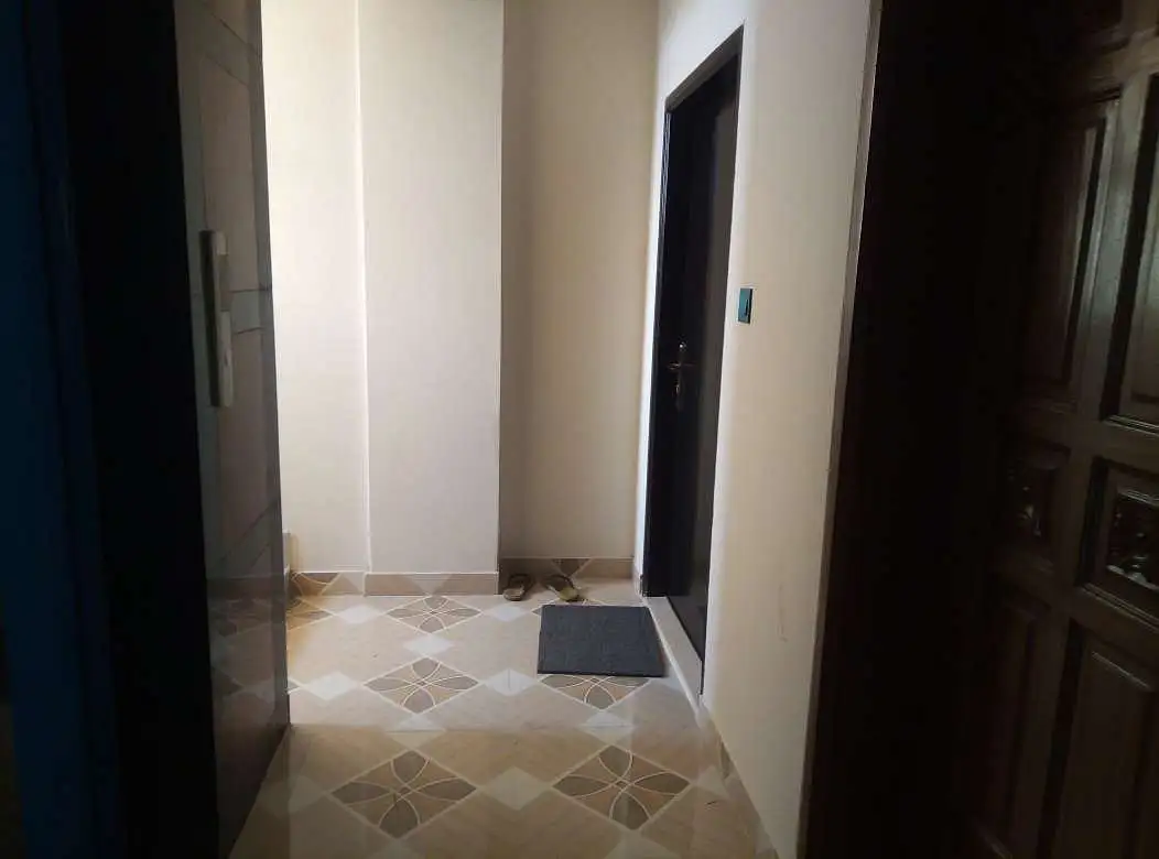 Brand New 1080 SFT 3-Bedroom Apartment Sale in Dhaka, Bashundhara R-A Image 1