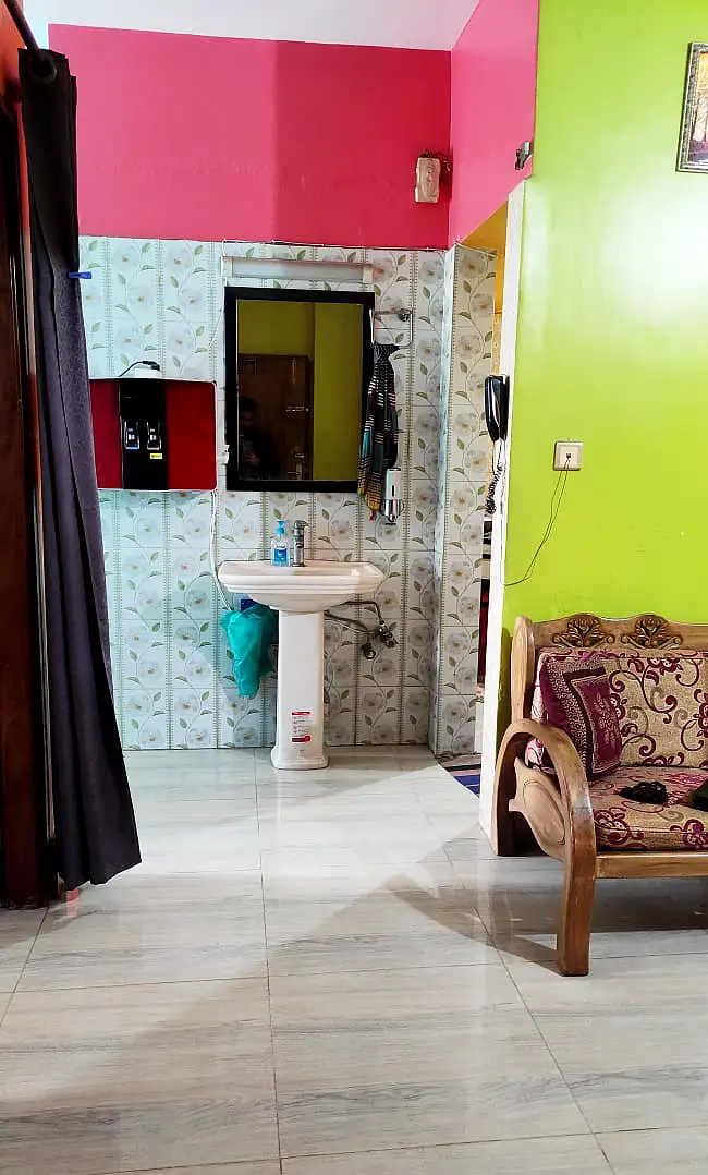 Spacious 1350 SFT 3-Bedroom Apartment Sale in Dhaka, Mirpur 10 Image 8