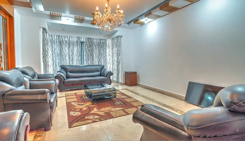 4-Bedroom Luxury Apartment for Rent in Baridhara Diplomatic Zone, Dhaka Image 1