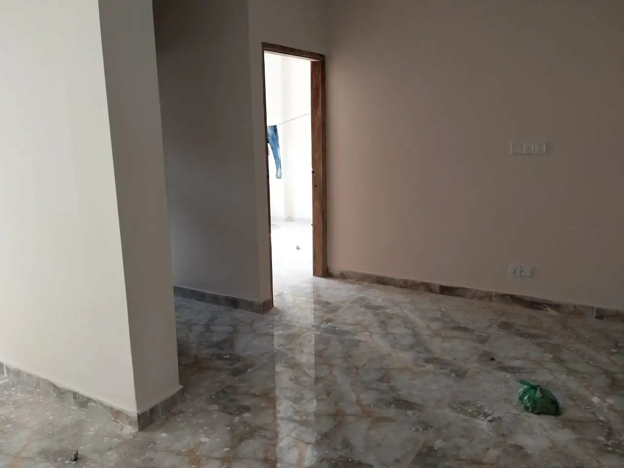3-Bedroom 1650 SFT Brand New Apartment Sale in Bashundhara R-A Image 1