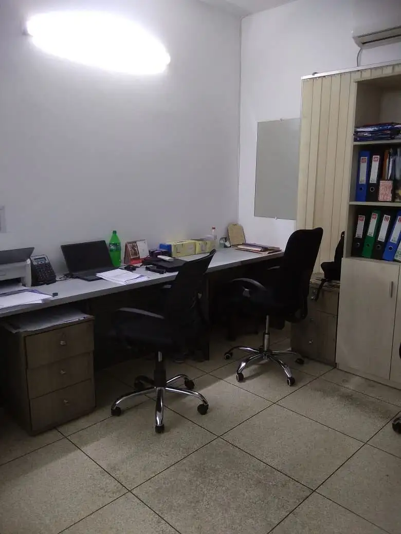 2200 SFT - 3-Bedroom Residential Apartment Rent for Office in Dhaka in Gulshan 1 - Image 1