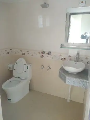 1250 Sft, South Facing, 3 Bed Ready Flat Sale @ Banasree. Block-G Image 1