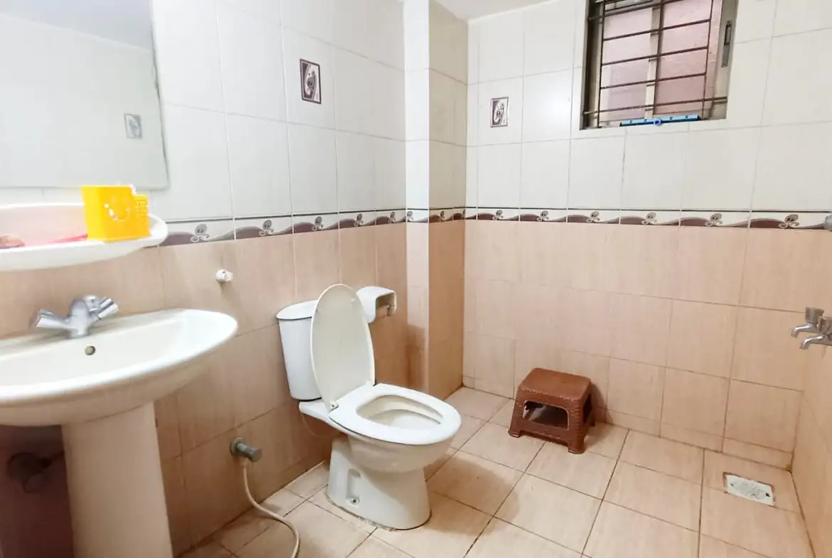 North-Facing 2207 SFT Flat for Sale in Sector-4, Uttara Image 1