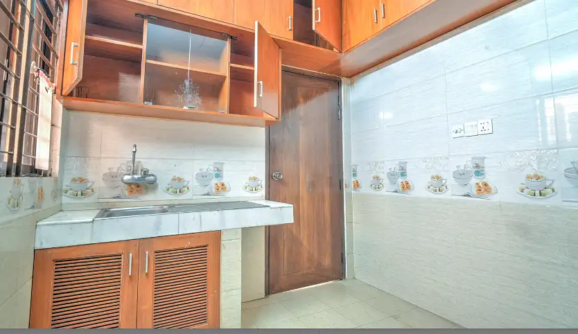 4-Bedroom Luxury Apartment for Rent in Gulshan 2, Dhaka Image 5