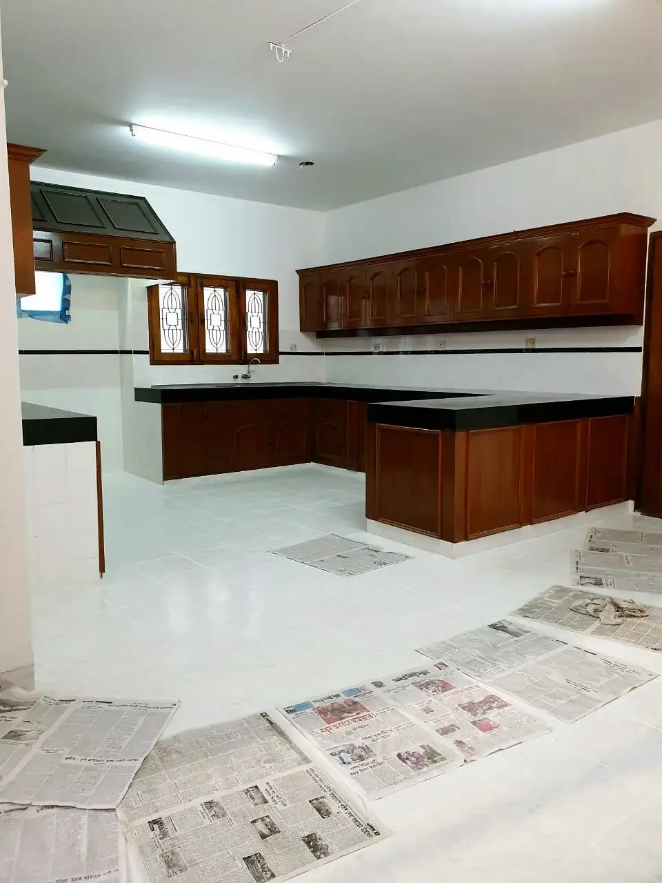 12500 SFT - 3-Storied Independent Commercial Building Rent in Dhaka - Image 6
