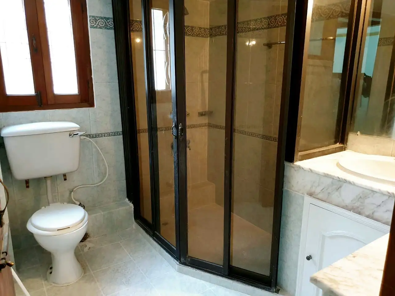 12500 SFT - 3-Storied Independent Commercial Building Rent in Dhaka - Image 10