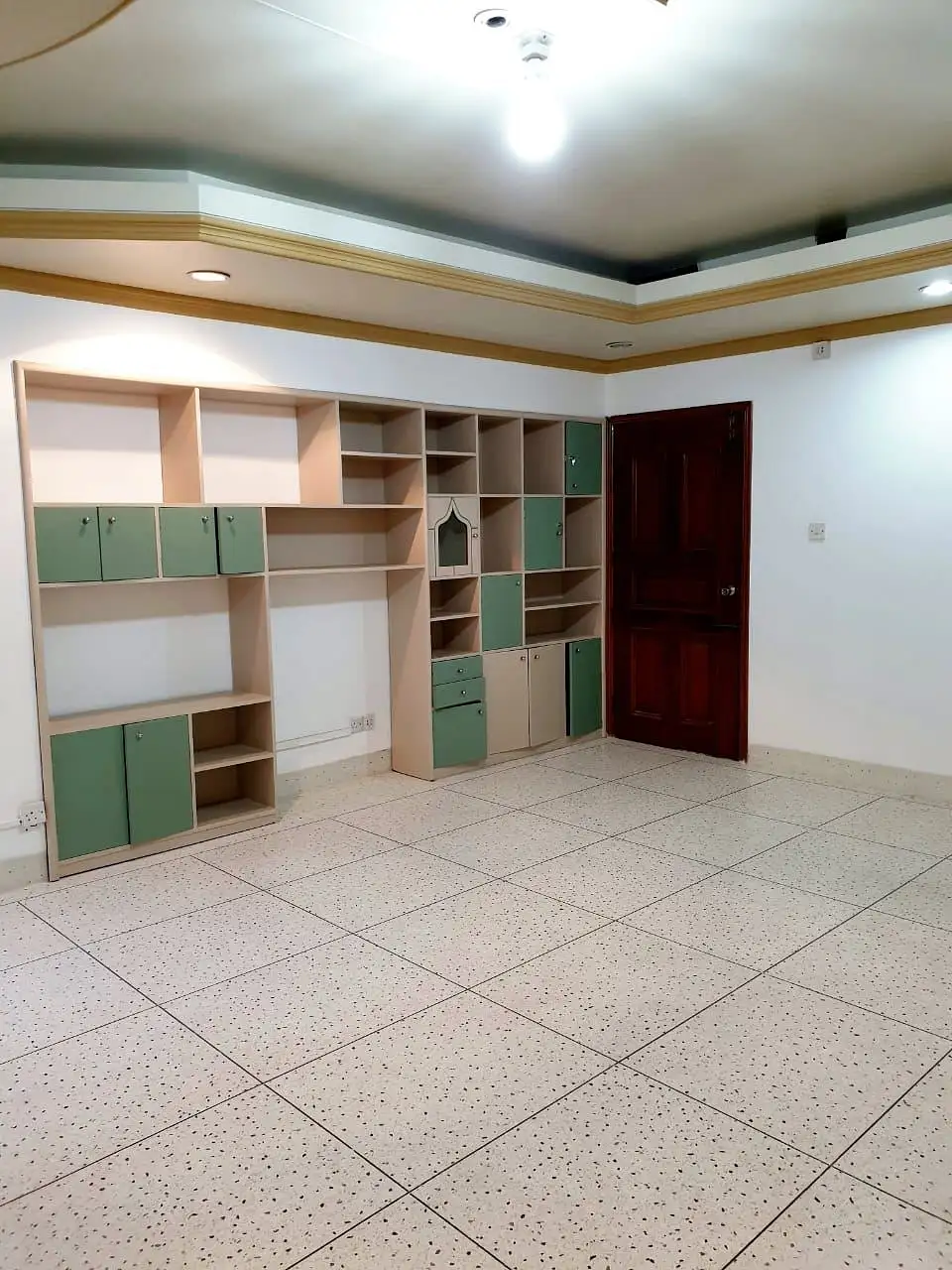 12500 SFT - 3-Storied Independent Commercial Building Rent in Dhaka - Image 11