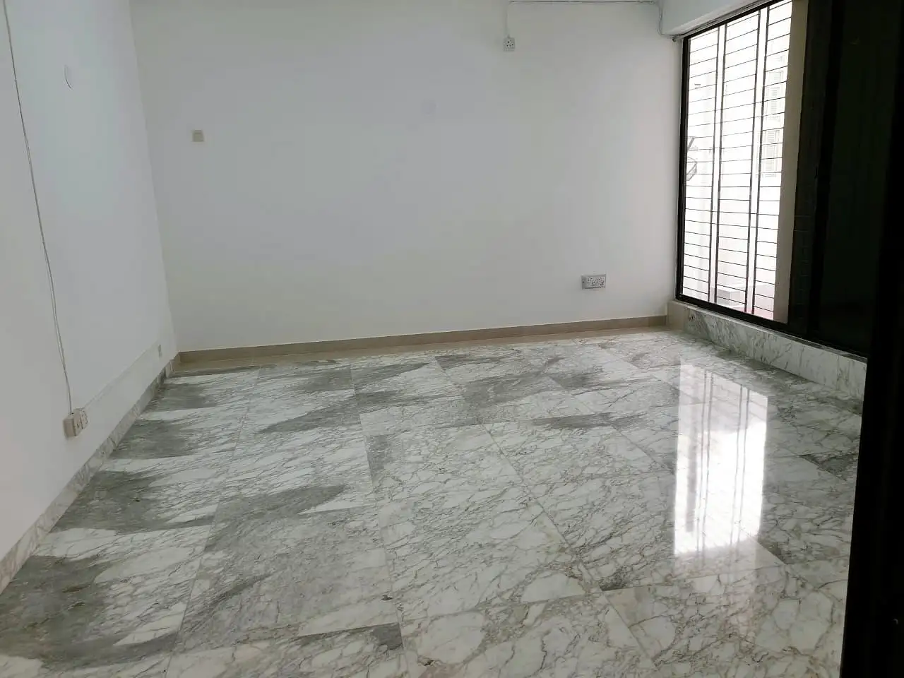 12500 SFT - 3-Storied Independent Commercial Building Rent in Dhaka - Image 12