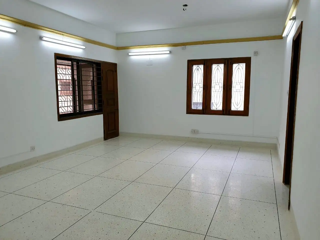 12500 SFT - 3-Storied Independent Commercial Building Rent in Dhaka - Image 15