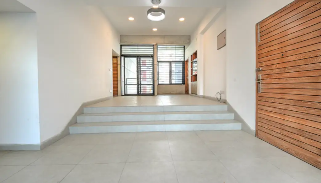 4-Bedroom Luxury Apartment for Rent in Bashundhara, Dhaka Thumbnail Image