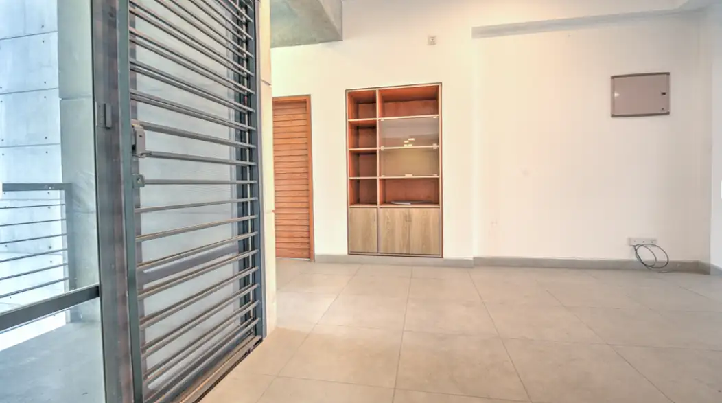 4-Bedroom Luxury Apartment for Rent in Bashundhara, Dhaka Image 5