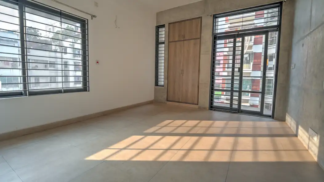 4-Bedroom Luxury Apartment for Rent in Bashundhara, Dhaka Image 7